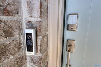 Building Photo - Coming Soon - Modern Living Meets Ultimate Convenience in St. Clair Place!