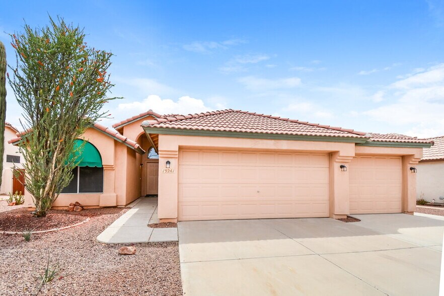 Primary Photo - 19241 N 116th Ln