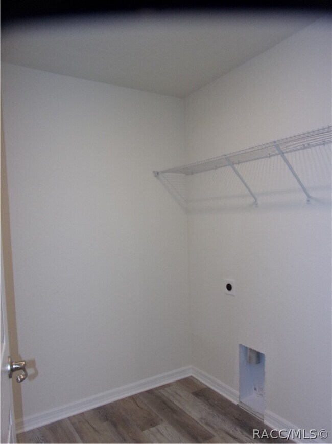 Building Photo - 1718 Tuttle St