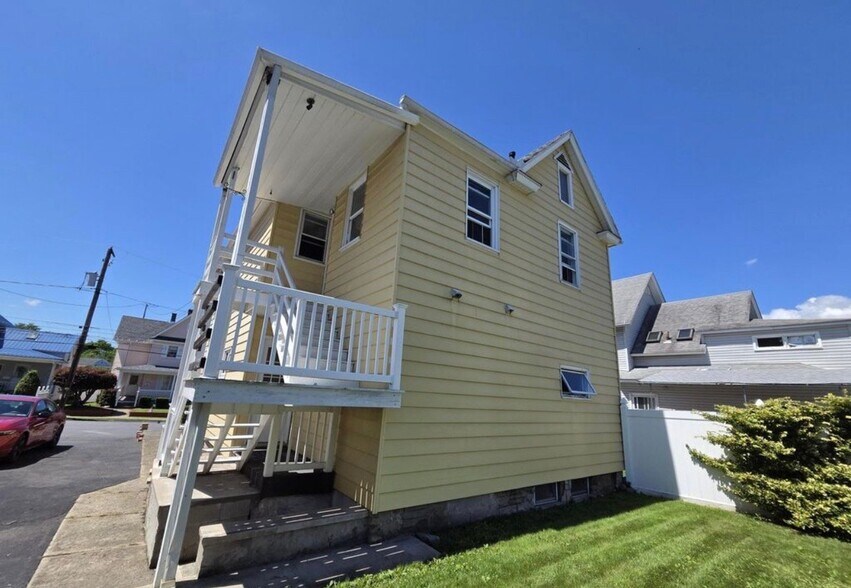 Building Photo - 409 Butler St