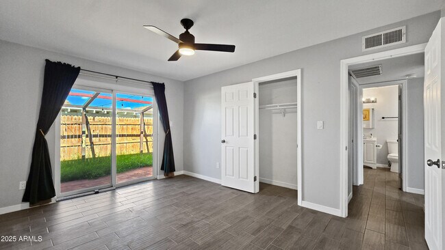 Building Photo - 6739 N 16th St