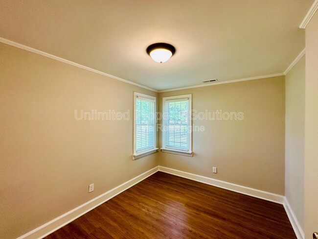 Building Photo - 3416 Wilshire Blvd