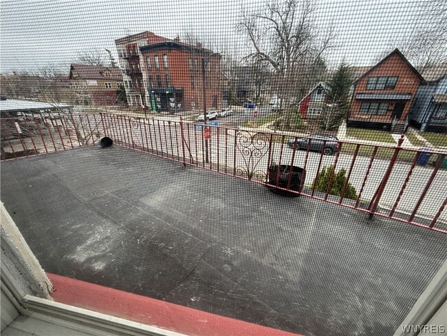 Building Photo - 319 Bryant St