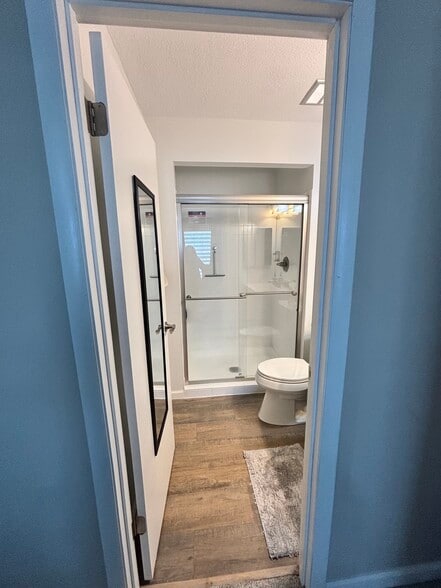 Building Photo - 5581 Baronridge Dr