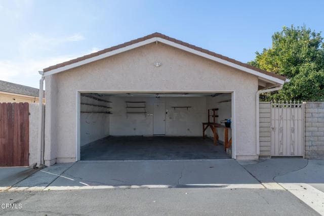 Building Photo - 936 Belmont Ave