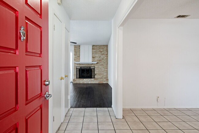 Building Photo - 12306 Hickorystick Cove