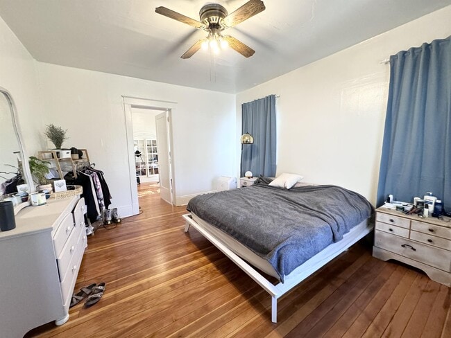 Building Photo - 145 W 200 S St