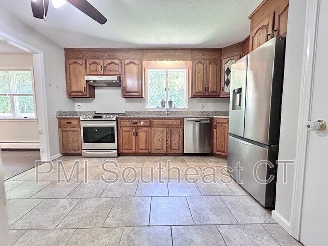 Building Photo - 57 Hill Top Trail