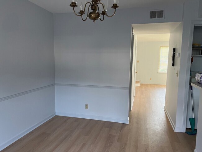 Building Photo - 8300 Sawyer Brown Rd