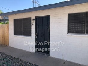 Building Photo - 529 S Bellview