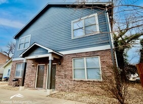 Building Photo - 1222 Bertrand St