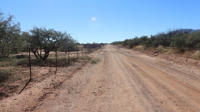 Building Photo - Acreage