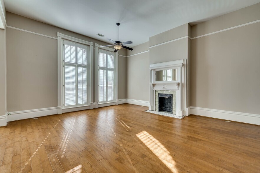 Building Photo - 929 Broad St