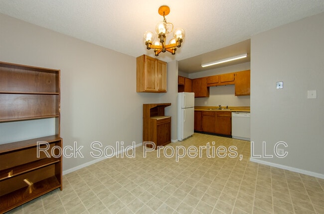 Building Photo - 714 Dell Range Blvd