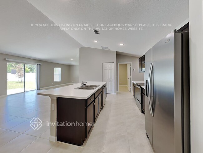 Building Photo - 1791 SW Castinet Ln