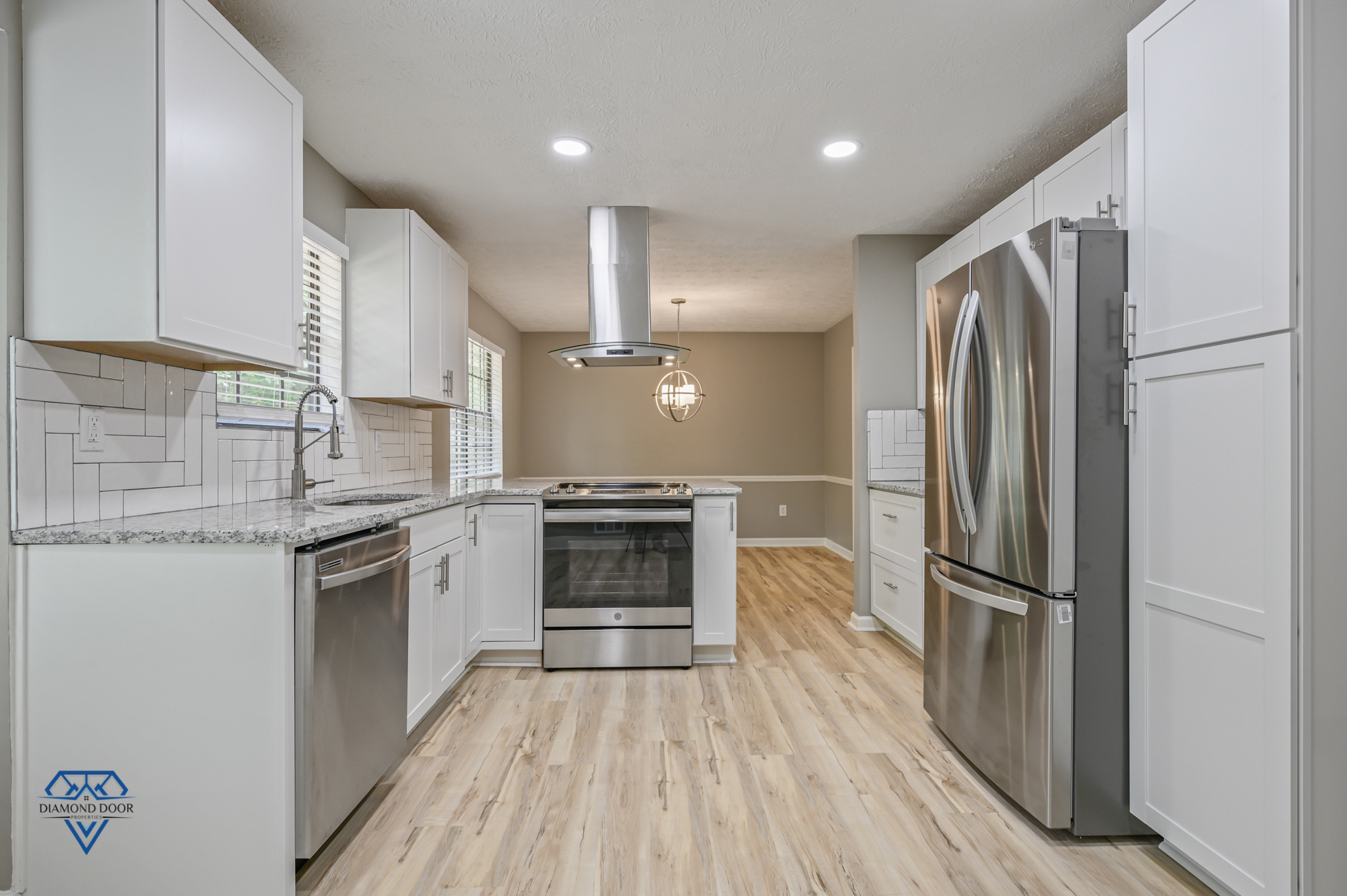 Building Photo - 4400 Chartley Ln