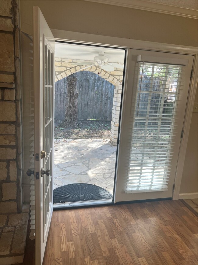 Building Photo - 5115 Autumn Forest Dr