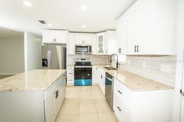 Building Photo - 124 Lakeview Dr