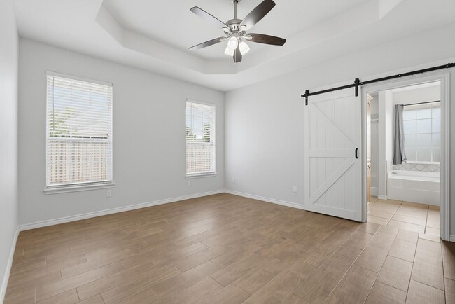Building Photo - 7017 Springwater Ave