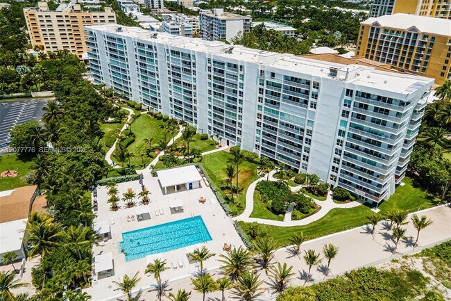 Building Photo - 607 Ocean Dr