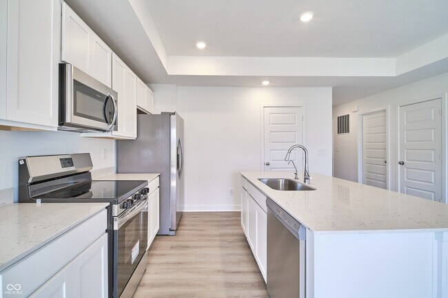 Building Photo - 8699 Maroska St