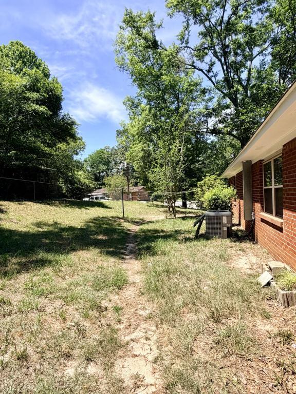 Building Photo - 103 Green St