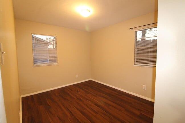 Building Photo - 6631 Castlebay Dr