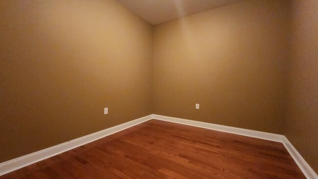 Building Photo - Boone Lake Condo for Lease