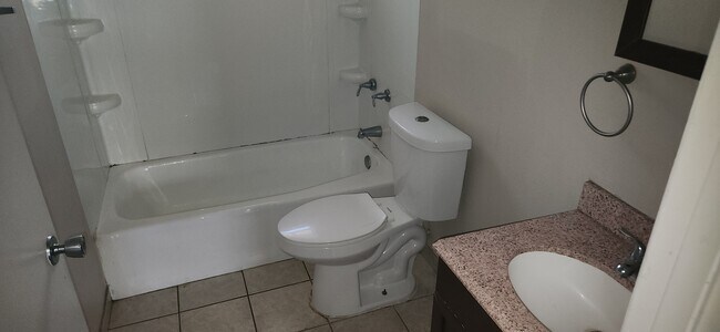 Building Photo - 4405 Royal St