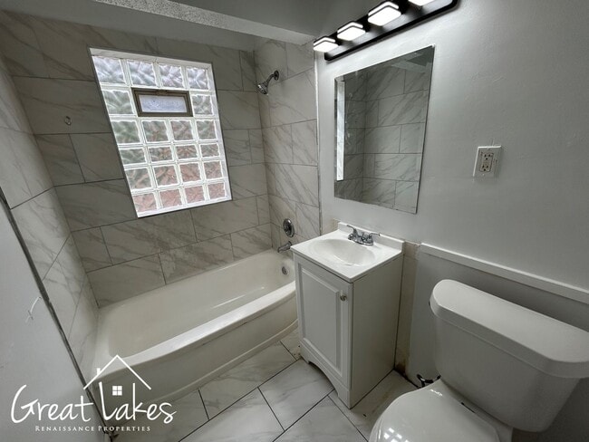 Building Photo - Lovely 3 Bedroom 1 Bathroom now available for rent!