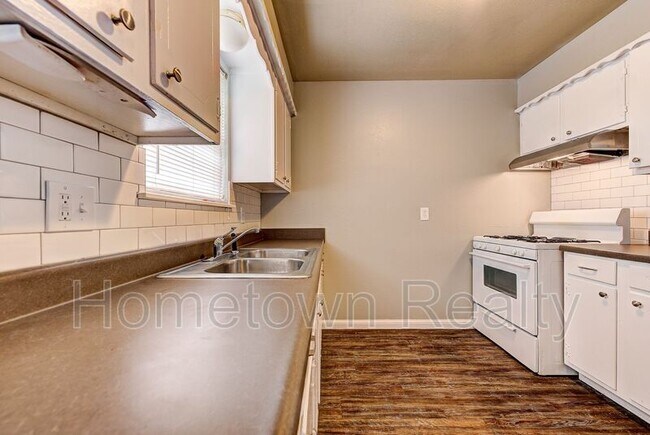 Building Photo - 1308 Mcdonald Dr