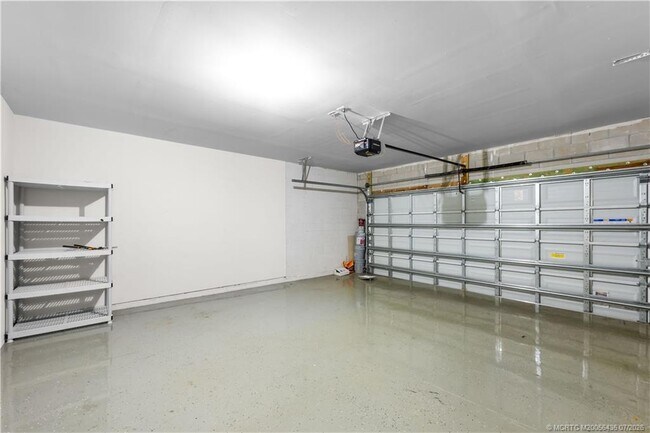 Building Photo - 359 Clementine Rd