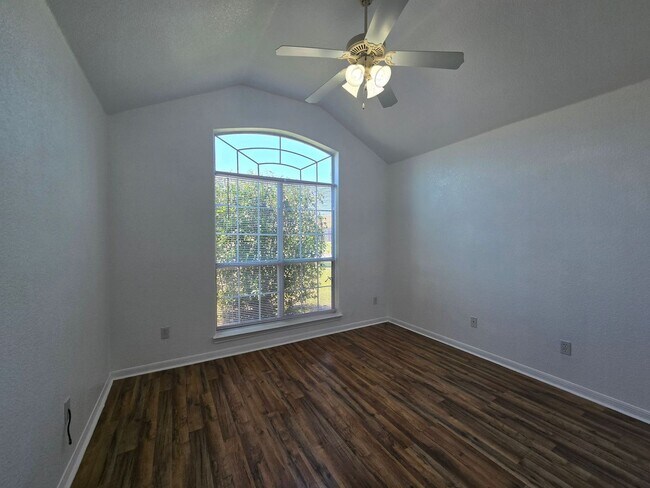 Building Photo - 5905 Lolly Loop