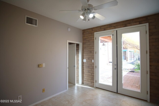 Building Photo - 10514 E Seven Generations Way