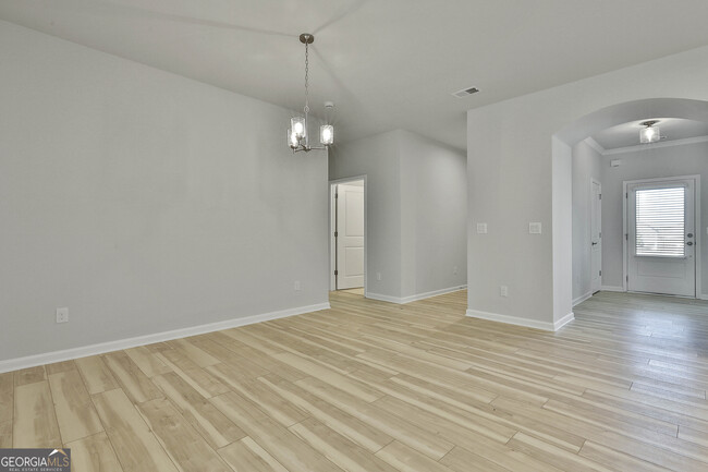 Building Photo - 148 Soundview Trce