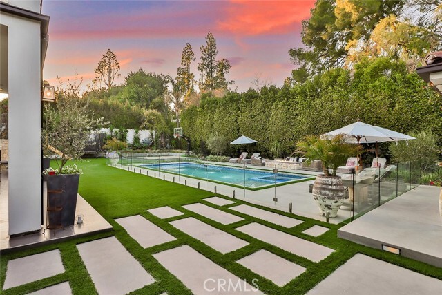 Building Photo - 5041 Palomar Dr