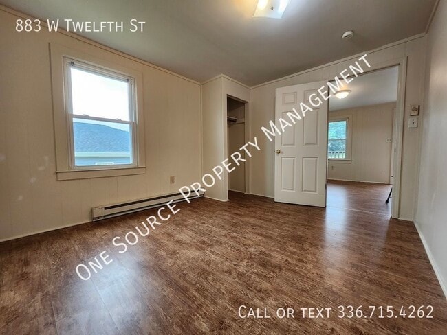 Building Photo - 883 W Twelfth St-
