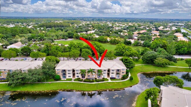 Building Photo - 600 Crestwood Ct N