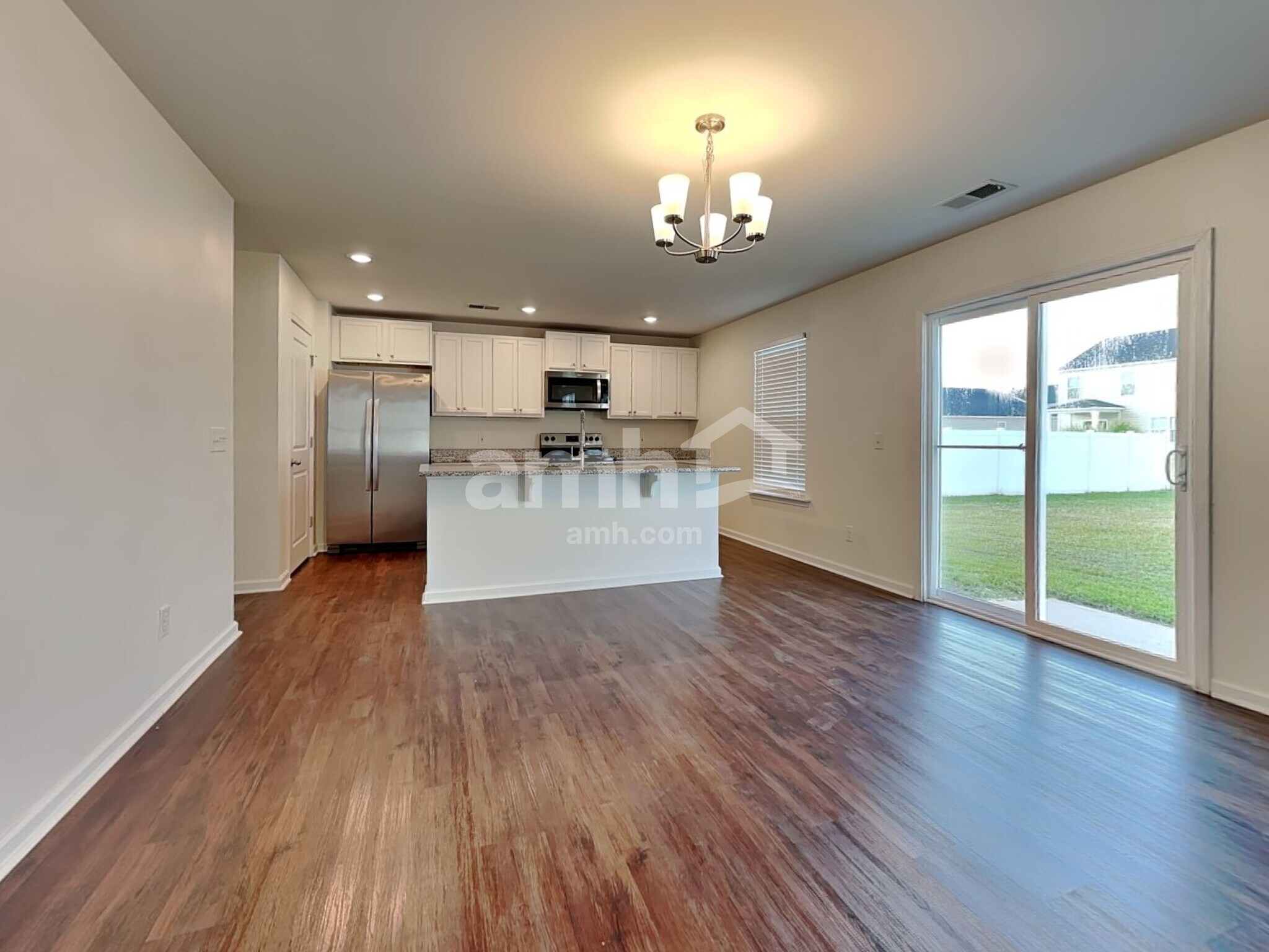 Building Photo - 7 Gardenia Dr