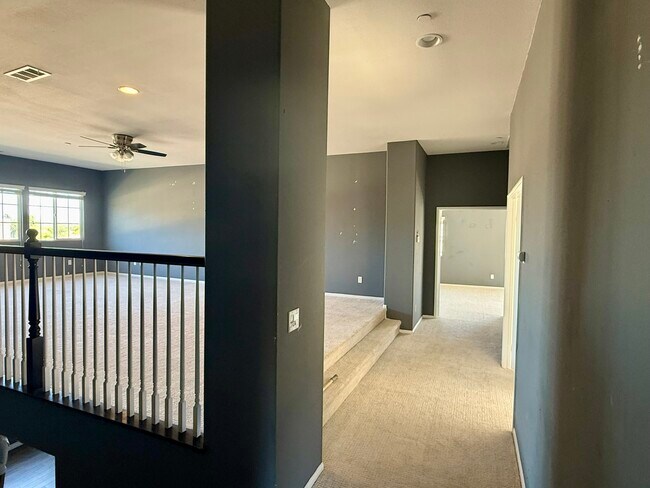 Building Photo - 28610 Sugarite Canyon Dr