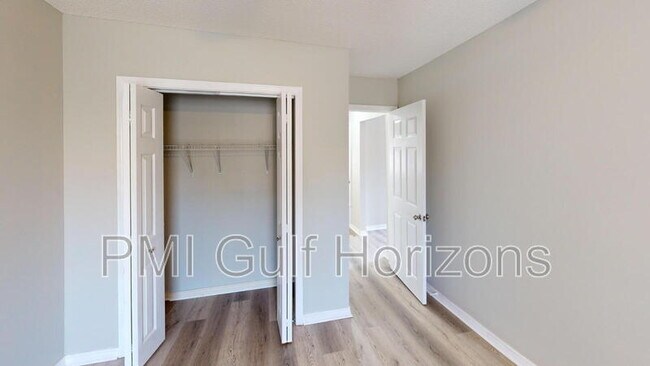 Building Photo - 3356 La Leyenda Ct