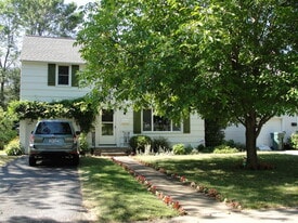 Building Photo - 131 Shelbourne Rd