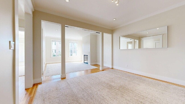 Building Photo - Bright & Modern 2BR/2BA Condo with Garage Parking & In-Unit Laundry – Central Richmond