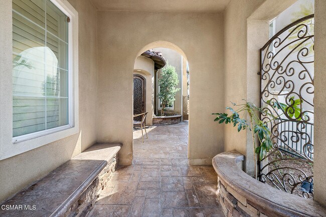 Building Photo - 1728 Bluesage Ct