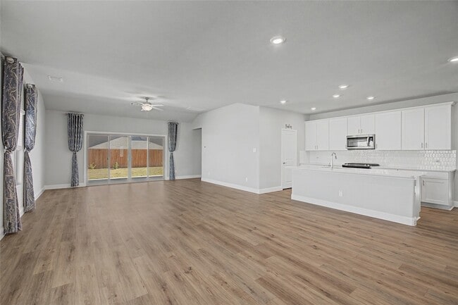 Building Photo - 2344 Bellatrix Dr