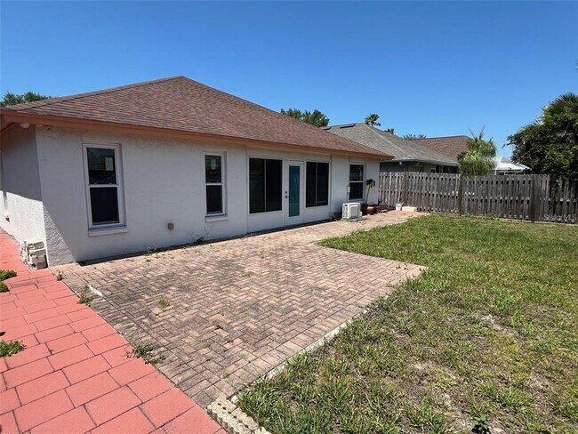 Building Photo - 8908 Southbay Dr