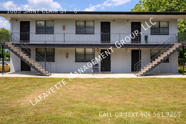 Building Photo - 1085 St Clair St