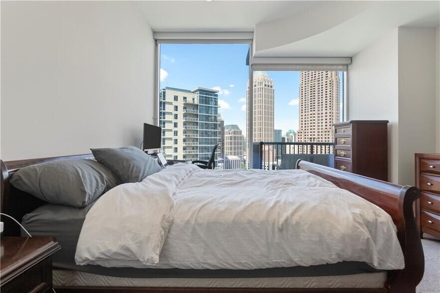 Building Photo - 1080 Peachtree St NE