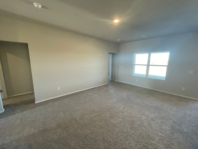 Building Photo - Brand New 4 Bedroom 2 Bathroom in Shawnee ...