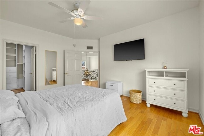 Building Photo - 5029 Lemona Ave